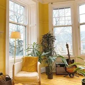 Foto der Farbe Farrow and Ball 218 Yellow Ground