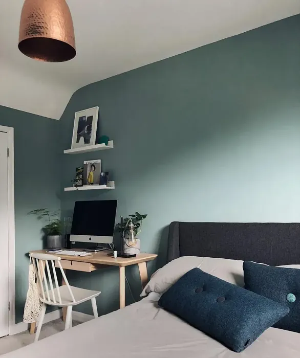 Farrow and Ball Dix Blue schlafzimmer inspo