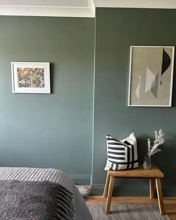 Farrow and Ball Green Smoke 47 schlafzimmer