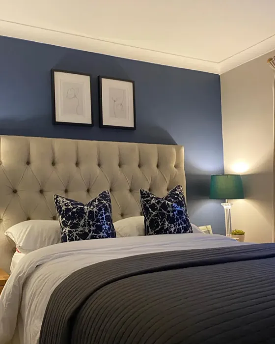 Farrow and Ball Stiffkey Blue 281 schlafzimmer