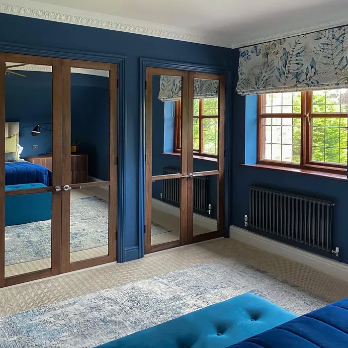 Farrow and Ball Stiffkey Blue 281 schlafzimmer